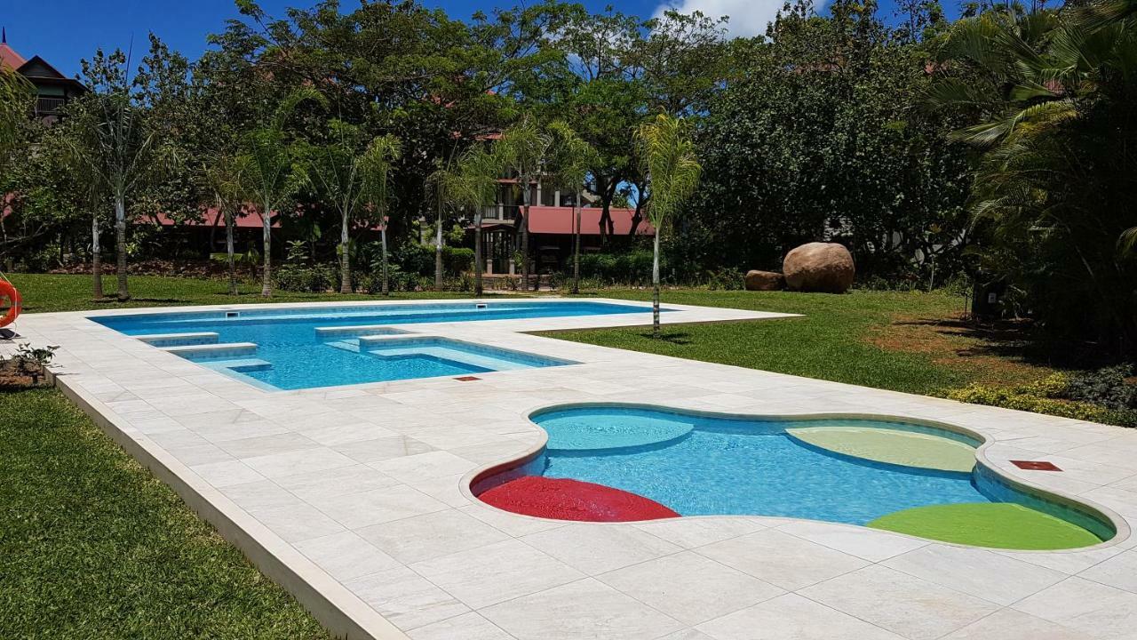 Bay 4 Eden Island Exterior foto