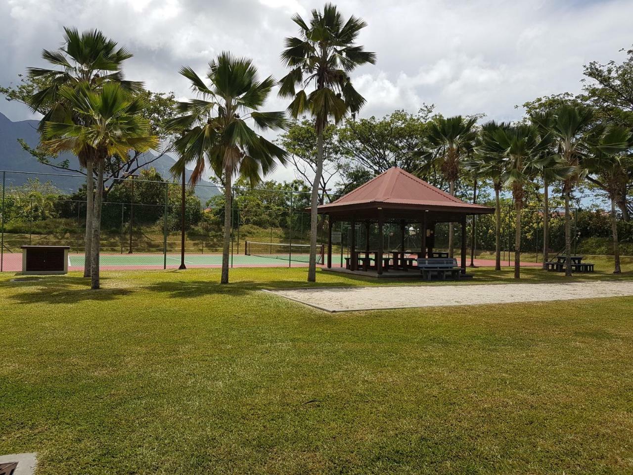 Bay 4 Eden Island Exterior foto